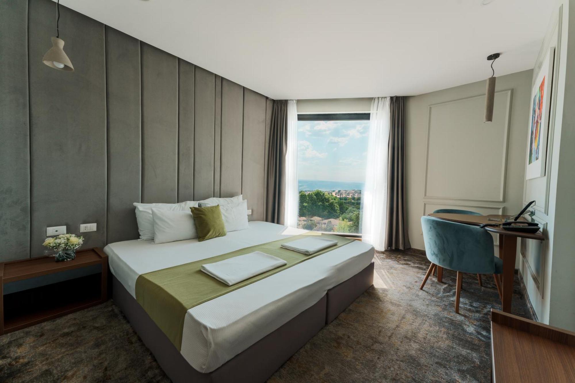 Medite And Hotel
